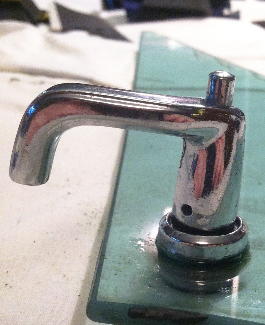 How to tighten up loose vent window latches on your Dodge van Vannin